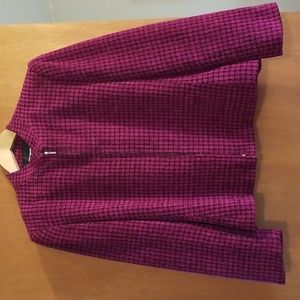 C,mon now! Worn once, this is a fuchsia and black houndstooth zippered jacket.